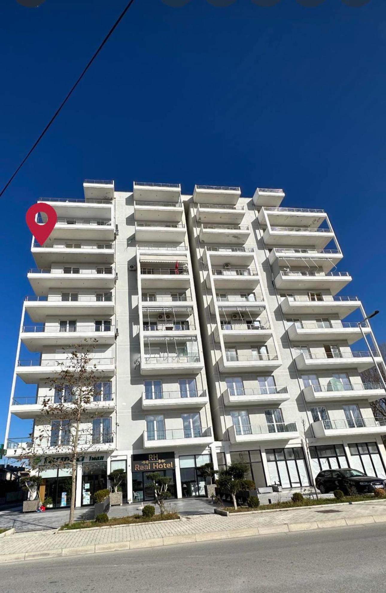 Sea View Apartment Luxury Вльора Екстер'єр фото