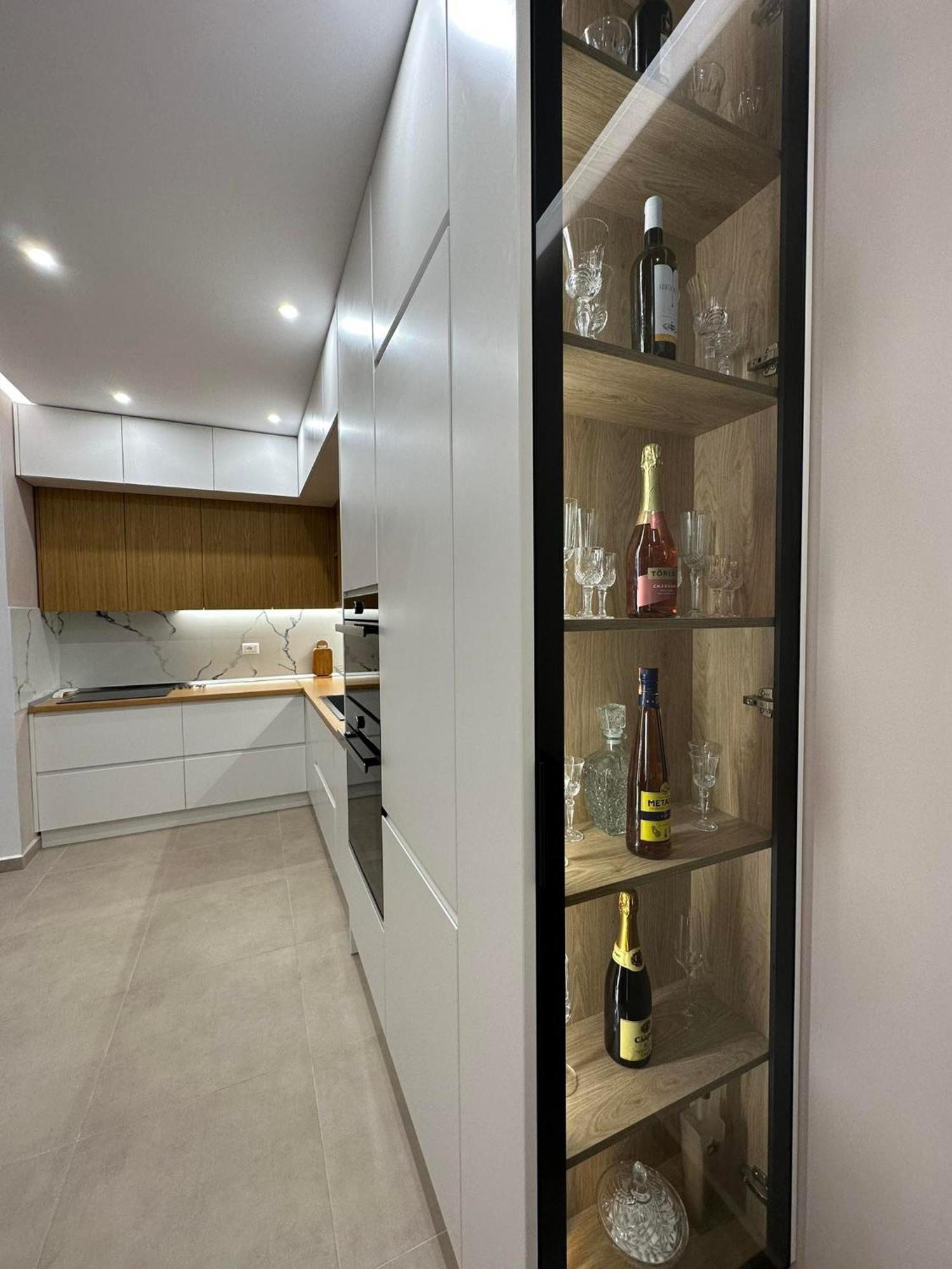 Sea View Apartment Luxury Вльора Екстер'єр фото